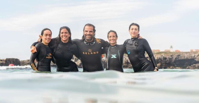 Tarifa: Swimming Lessons and Exciting Routes - Language and Accessibility