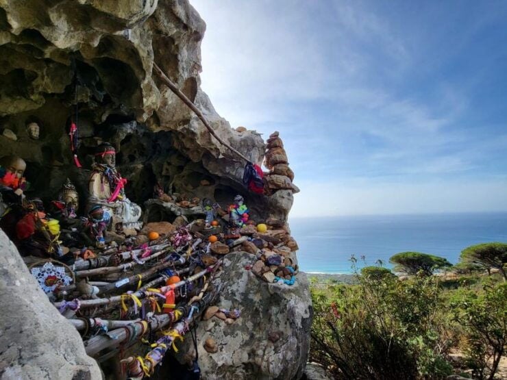 Tarifa:Hike to the Buddha Cave in the Cork Oak Natural Park - Booking Details