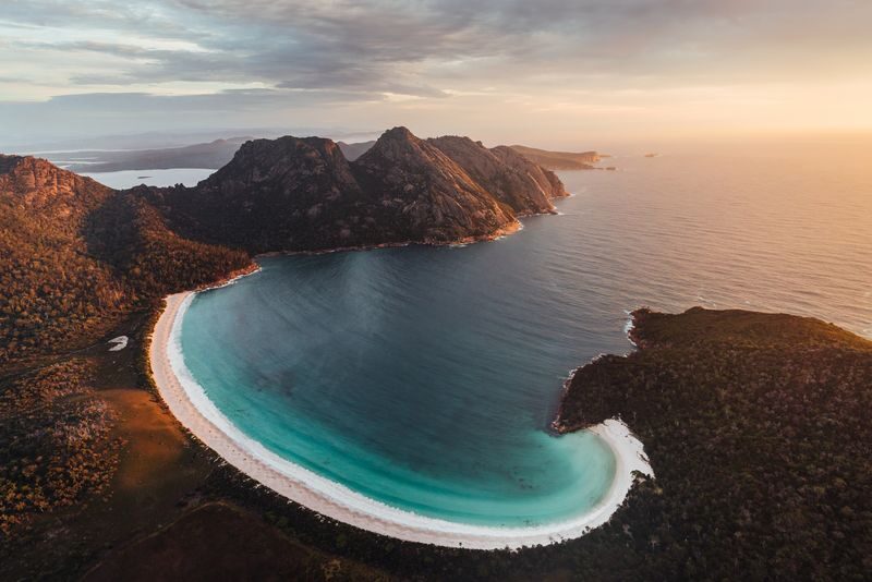 Tasmania 5-Day Guided Tour with Southern Lights - Five days that make Tasmania easier to reach