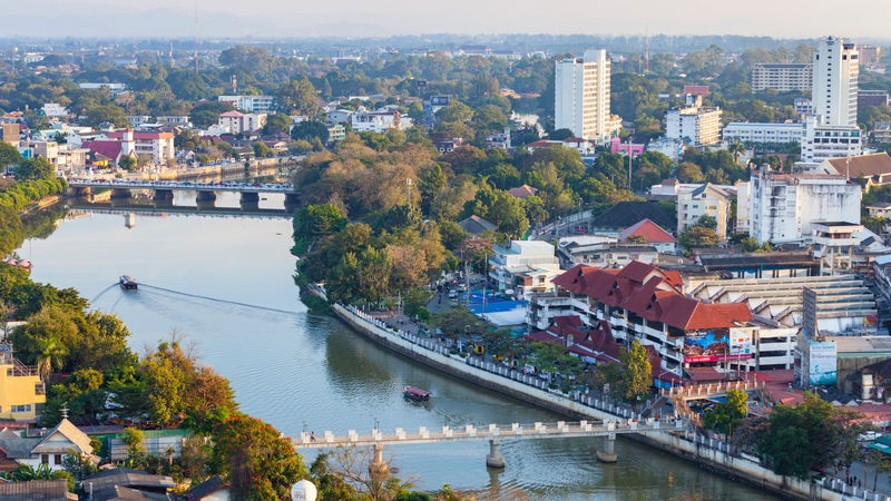 Taste of Chiang Mai Michelin Guide & Street Food Join Tour 2 hrs - Who should book this walk?