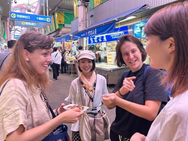 Taste of Kanazawa (Omicho Market Tasting + Higashi Chaya) - Visiting the Market and Districts