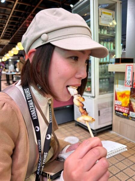 Taste of Kanazawa (Omicho Market Tasting + Higashi Chaya) - Tour Logistics