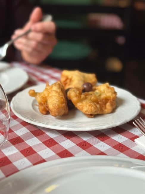 Taste of Porto: The Ultimate Full Meal Portuguese Food Tour - Sampling Porto’s Famous Port Wine