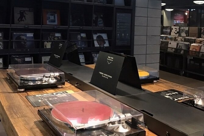 Taste of Seoul Hannam-dong Hallyu Tour - Explore Hannam-dongs Hallyu Scene