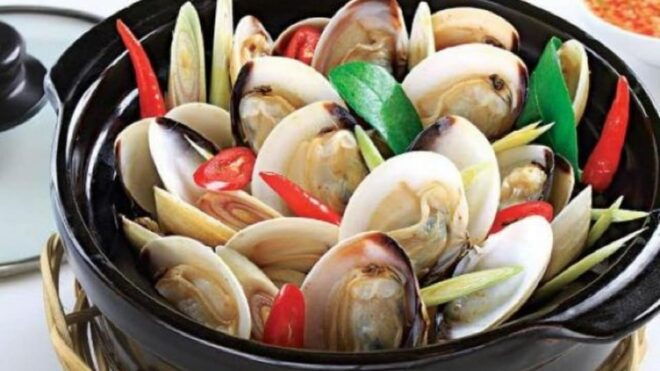 Taste Tops of Saigon Street Food by Scooter - Exploring Ho Thi Ky Market