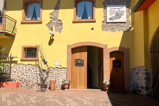 Tasting Activity of Barrel Aged-Wines in Valeggio - Logistics