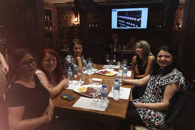 Tasting of 3 Wines + Special Selection of Appetisers - Booking Details