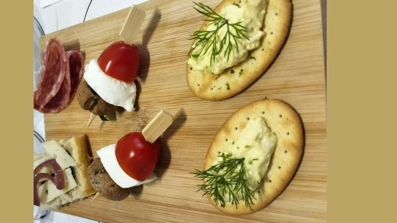 Tasting of local white wines - Exploring the Experience at Enoteca Tibi