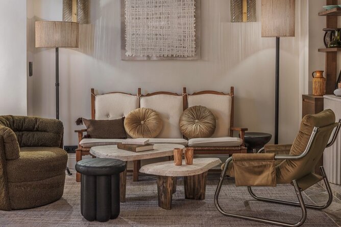 Tasting of Old Wines With a Master of Wine Student - Accessibility and Restrictions