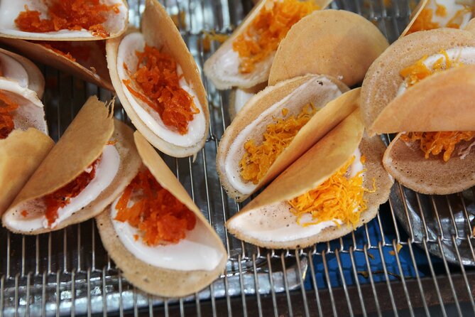 Tasting Thai Street-Food at the Wang Lang Market With Your English-Speaking Guide - Menu and Inclusions