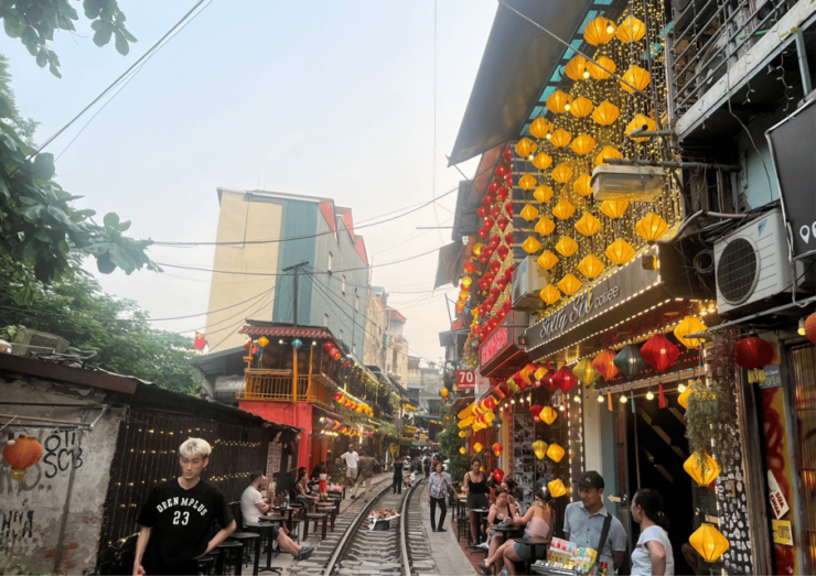 Tasting Vietnam Cuisine - Train Street - Good To Know