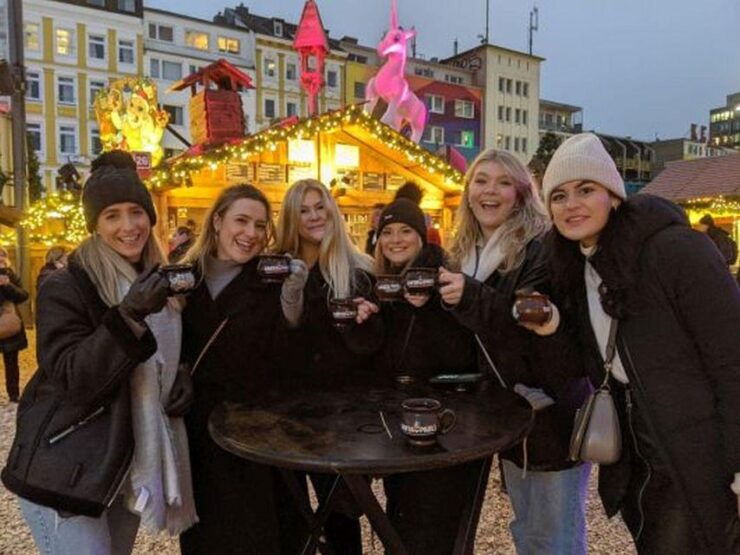 Tasty Christmas Tour Hamburg - Festive Food and Drink