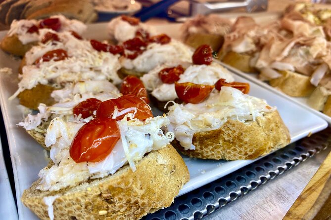 Tasty Street Food Tour of Venice City Center With Cicchetti & Local Specialties - Tour Highlights