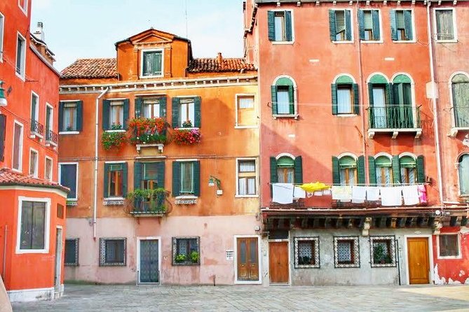 Tasty Street Food Tour of Venice City Center With Cicchetti & Local Specialties - Small-Group Personal Service