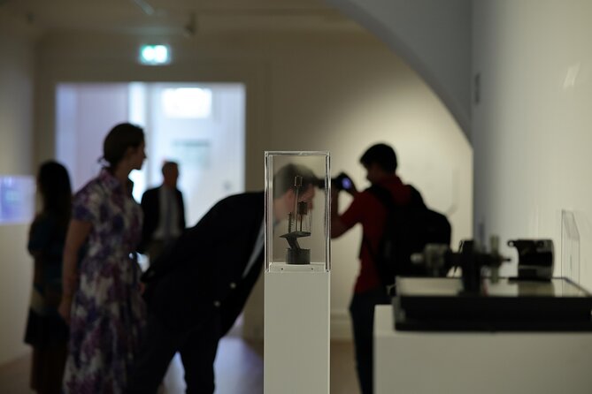 TATE COLLECTION - THE DYNAMIC EYE Atkinson Museum - Interactive Installations