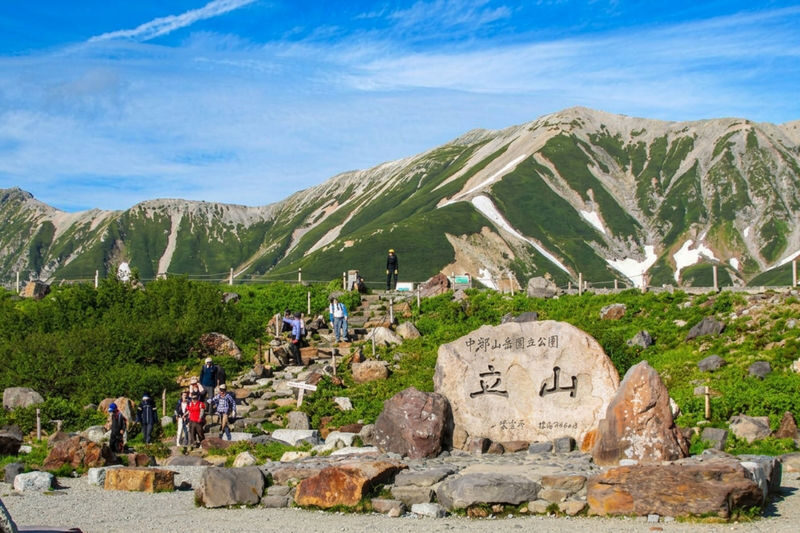 Tateyama Kurobe Alpine Route Full-Day Discovery - The guide’s role goes beyond directions