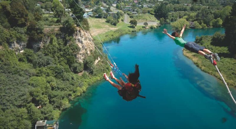 Taup: Bungy Jump and Swing Combo - Good To Know