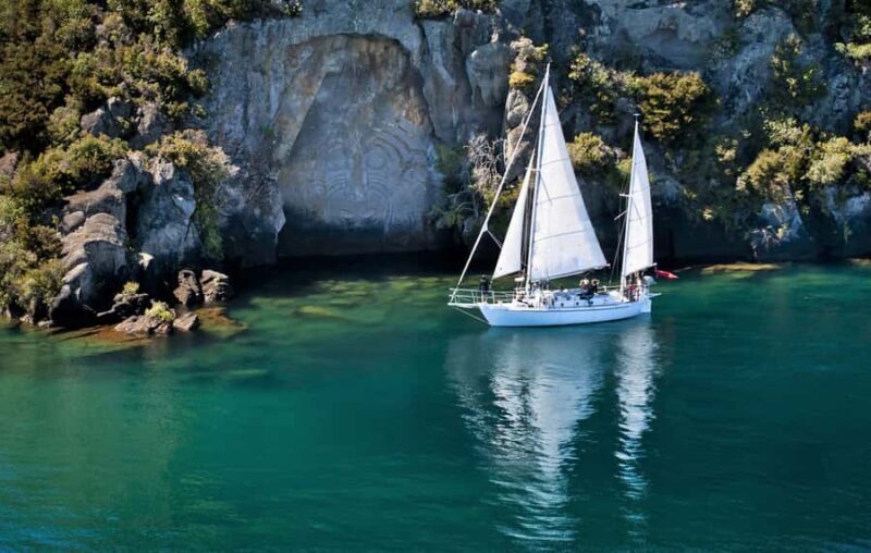 Taup: Sail Barbary Eco Sailing to the Maori Rock Carvings - What Makes This Tour Stand Out?