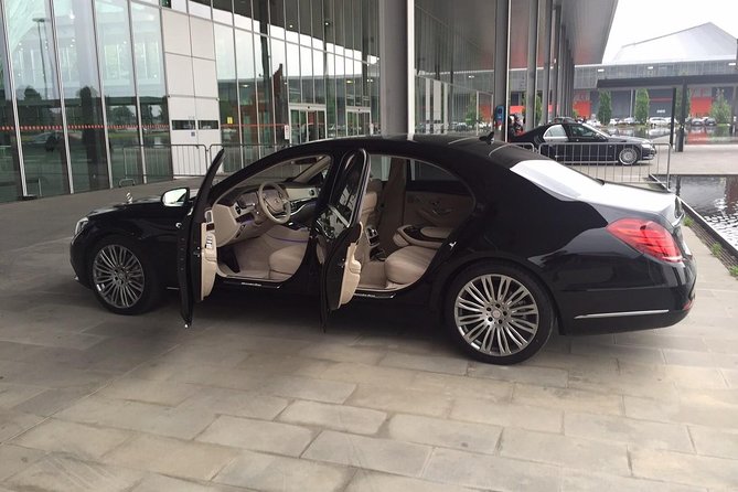 Taxi / Transfer Service to and From Airports - Service Overview