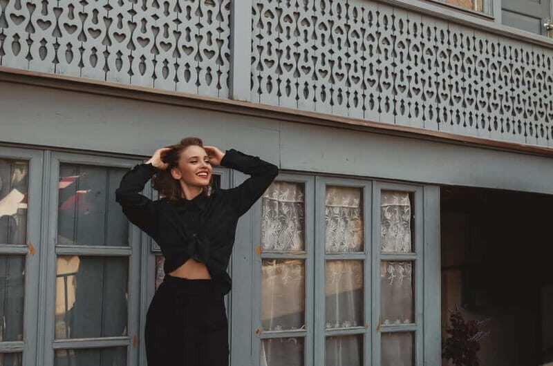 Tbilisi: Alternative Guided Walking Tour with Wine & Snacks - What to Expect from the Tbilisi Alternative Guided Walking Tour