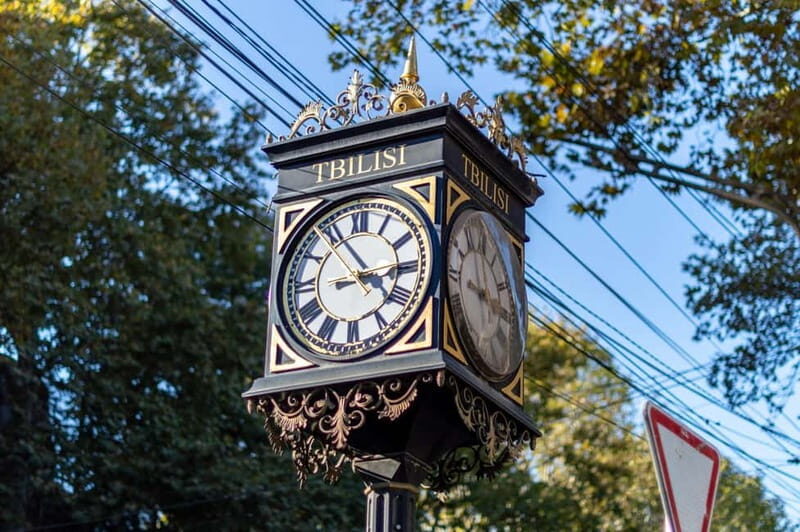 Tbilisi: Alternative Guided Walking Tour with Wine & Snacks - Authenticity and Guide Expertise