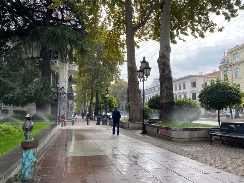 Tbilisi: Central Parks and Beautiful Cafes with 5 Tastings - Good To Know