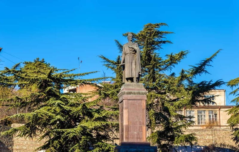 Tbilisi: Central Parks and Beautiful Cafes with 5 Tastings - The Taste of Georgia