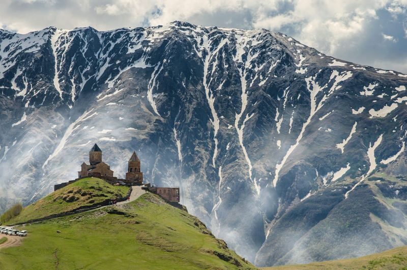 Tbilisi Kazbek & Gergeti Trinity Church Full-Day Tour - What the Tbilisi to Kazbegi day trip covers