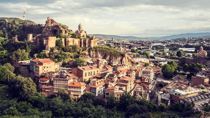 Tbilisi: Mtskheta & Tbilisi Tour with Wine and Lunch - The Itinerary: From Old Town Charm to Vibrant Streets