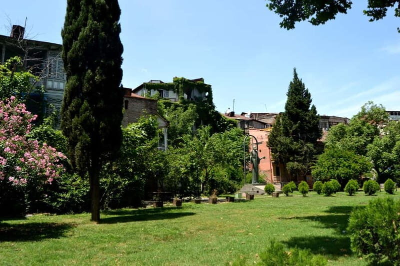 Tbilisi: Mystical Sololaki District and Vera Cemetery Tour - The Sum Up