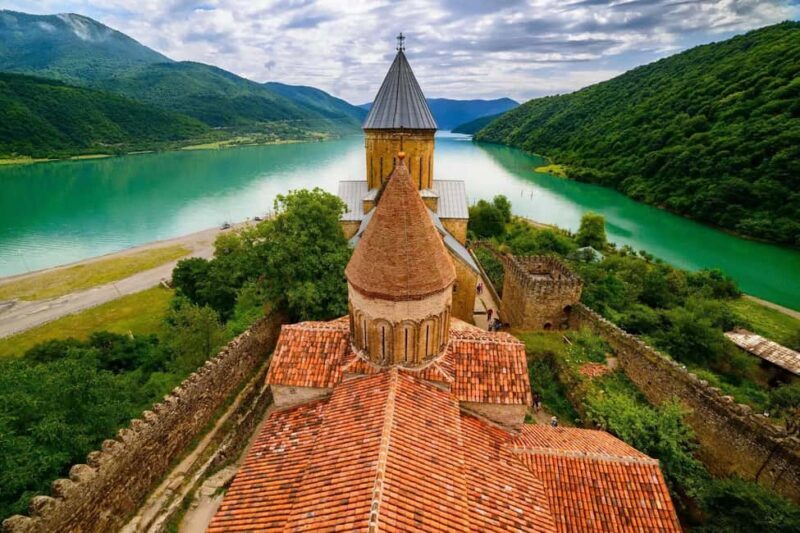 Tbilisi to Gudauri: Paragliding and Ananuri Fortress Tour - Who Would Enjoy This Tour?