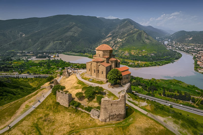 Tbilisi UNESCO Mtskheta and Samtavro Small Group Tour - Samtavro: another layer of Mtskheta’s heritage