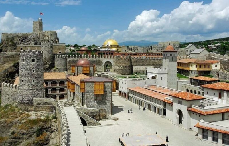 Tbilisi: Vardzia Caves, Rabati Castle and Borjomi Day Trip - Good To Know