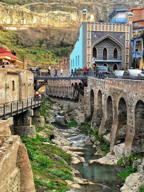 Tbilisi: Walking Tour with Cable Car Experience - Exploring Tbilisi with a Guided Walking Tour and Cable Car