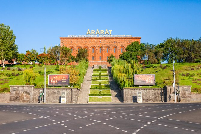 Tbilisi Yerevan Transfer With English Speaking Driver - Meeting and Pickup