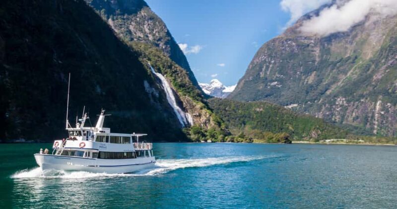 Te Anau to Queenstown inc Milford Sound Tour, Cruise & Lunch - Authentic Traveler Insights