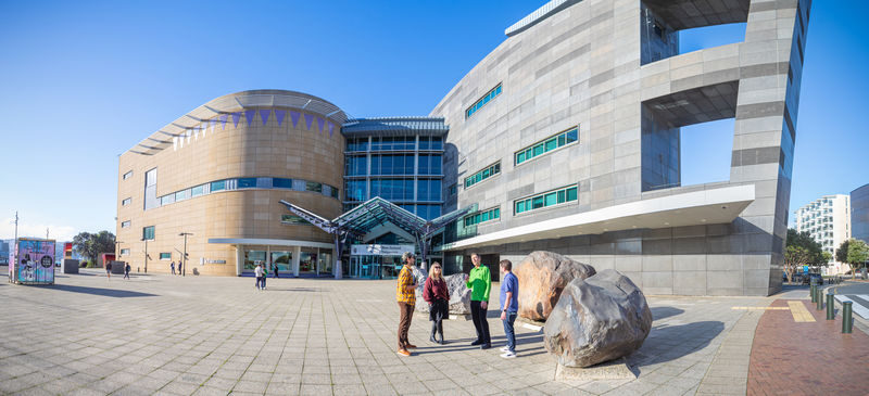 Te Papa Museum in Wellington - Start with the story behind Te Papa