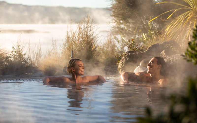 Te Puia, Haka and Polynesian Spa Rotorua Small Group Tour - Small group, with a useful but limited clue about size
