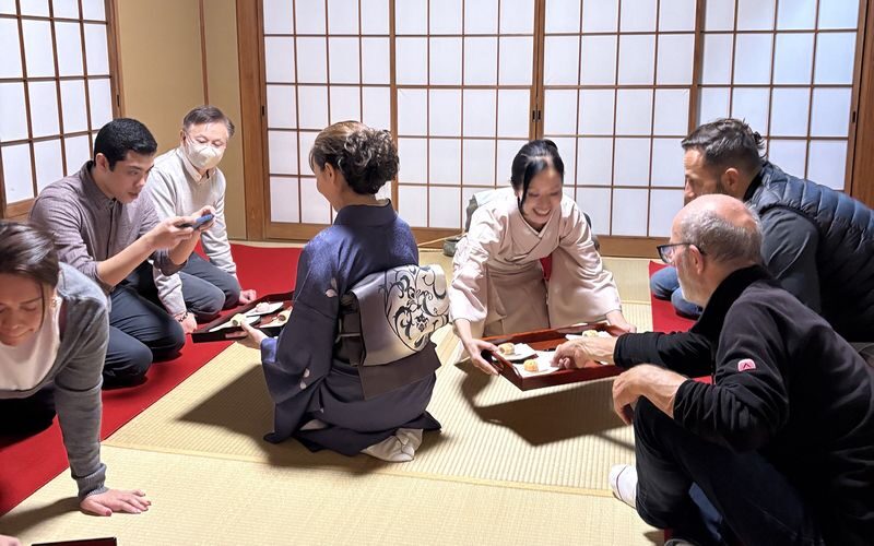 Tea Ceremony Tokyo Cha An in Shibuya - The setting and seating: a few useful details