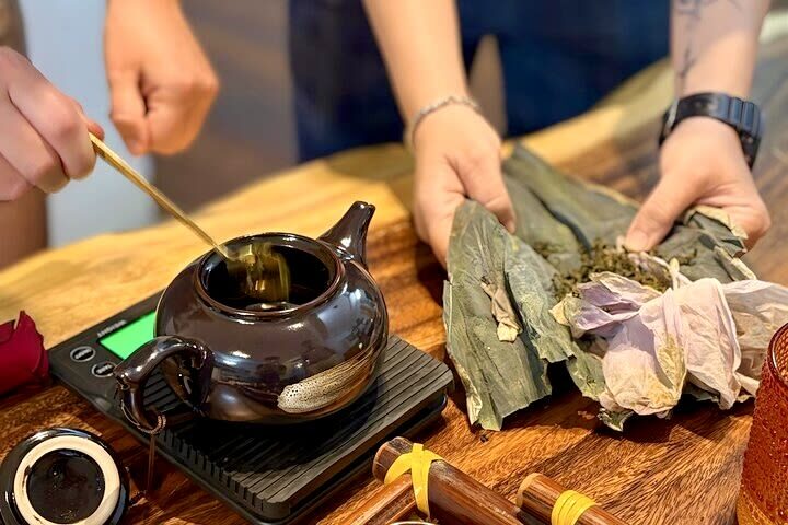 Tea Tastings & Coffee Workshop in Hanoi by Su Quan Roastery - A Hanoi garden villa, not a cafe stop