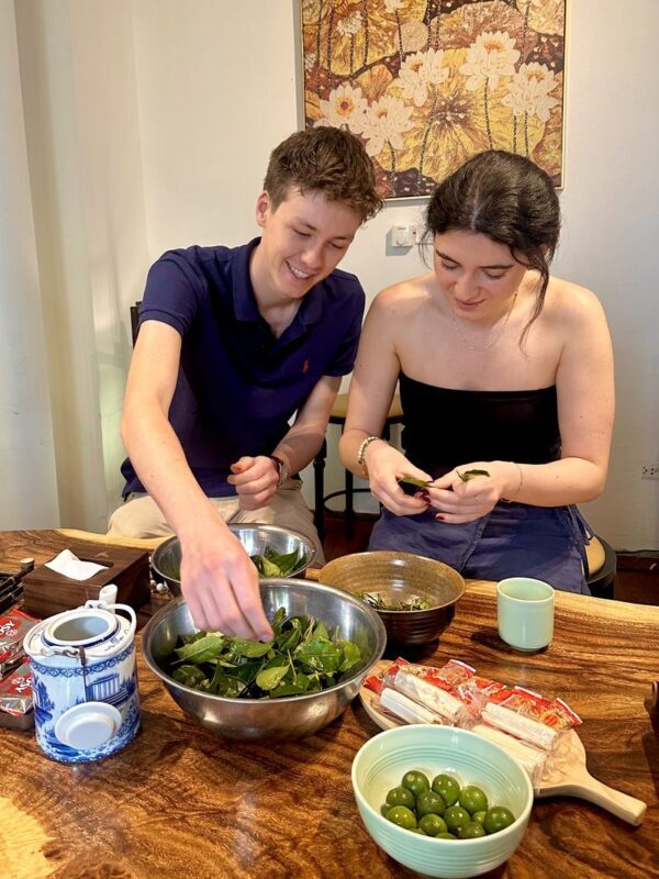 Tea Tastings & Coffee Workshop in Hanoi by Su Quan Roastery - What happens during the hour