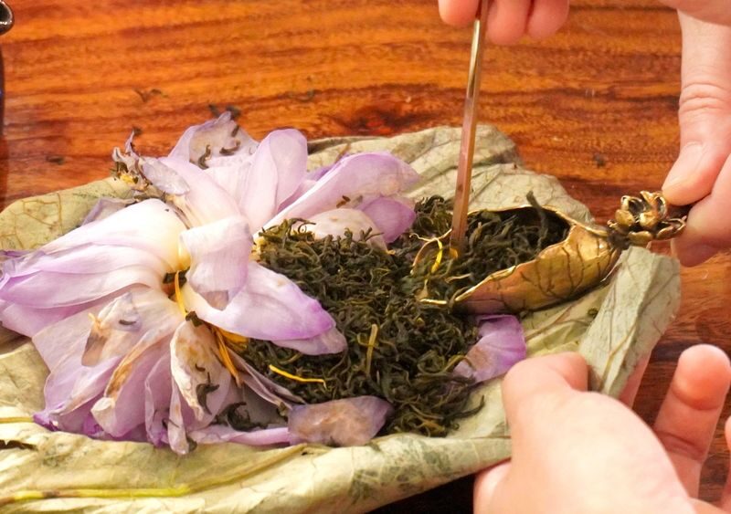 Tea Tastings & Coffee Workshop in Hanoi by Su Quan Roastery - The stories are the point