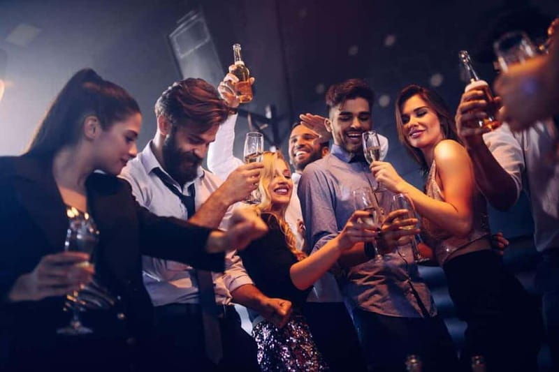 Team Event in Frankfurt with Night PubCrawl - Why This Tour Is Worth Considering