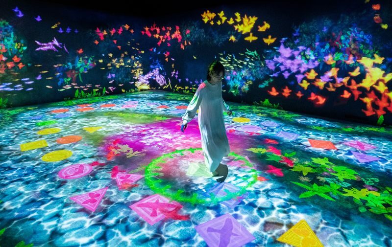 teamLab Future Park Okinawa - Light Ball Orchestra turns movement into colour and sound
