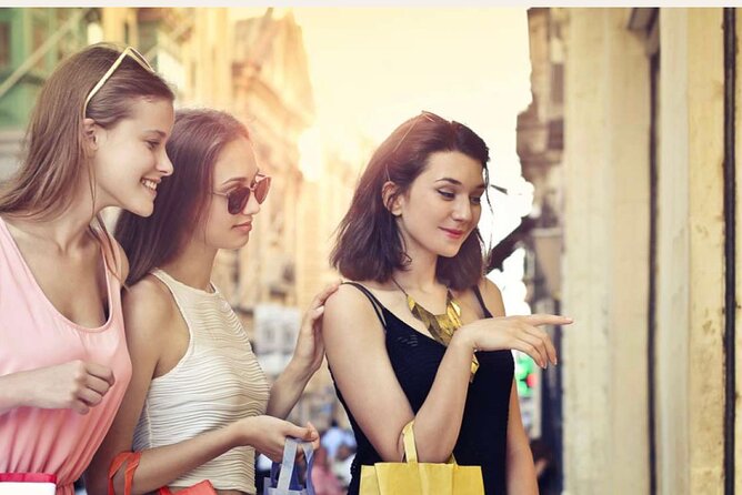 Teen Shopping and Fashion Accessories Tour in Paris - What To Expect