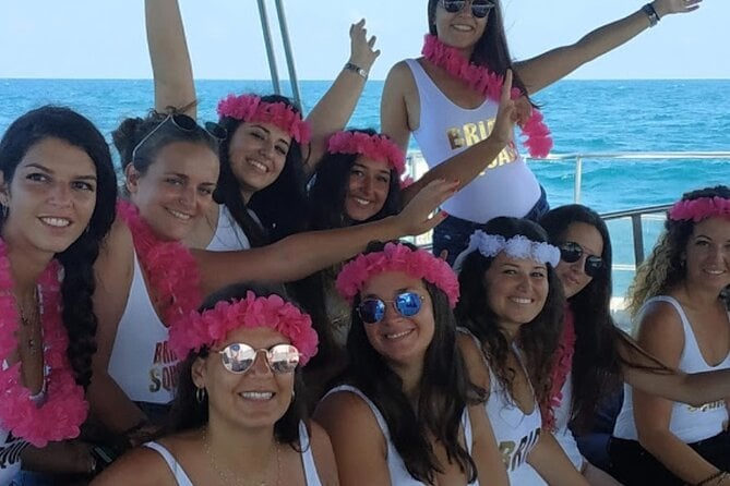 Tel Aviv: Private Boat Tour Skyline Sightseeing & Water Fun - Inclusions and Additional Info
