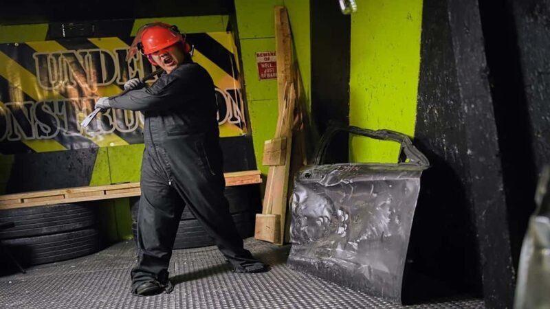 Temecula: Rage Room Experience with Music - How the Experience Runs