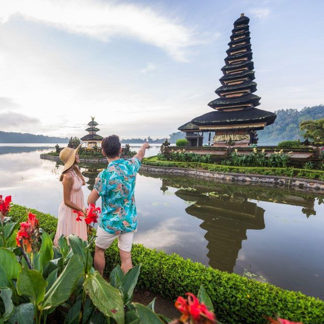 Temple Escapade: Ulun Danu Beratan, Tanah Lot, Taman Ayun - Travel Tips