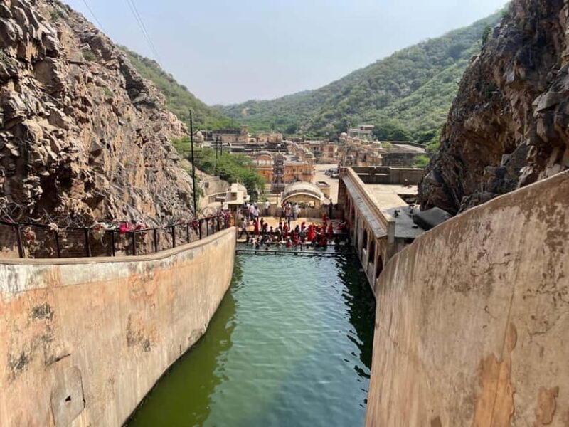 Temple tour of Jaipur with ropeway ride - A Detailed Look at the Jaipur Temple Tour  