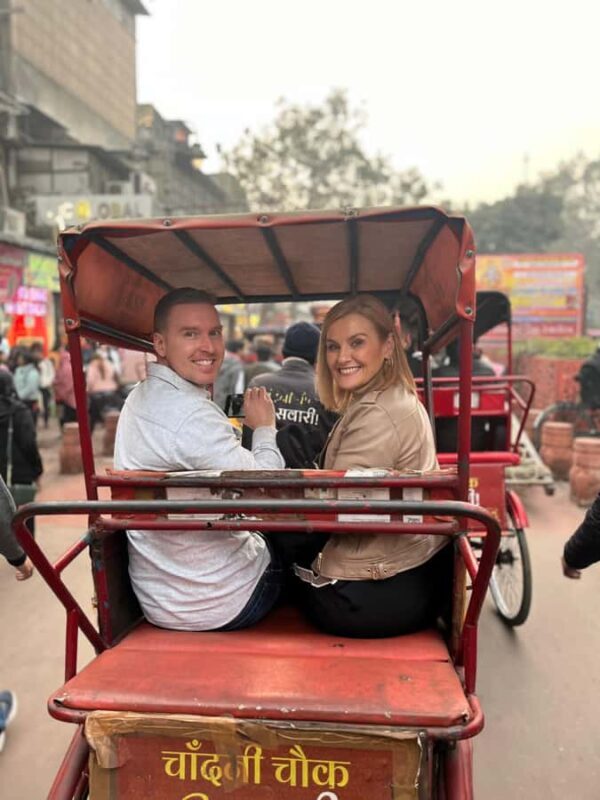 Temples, Bazaars & FoodTasting in OldDelhi with female Guide - Good To Know